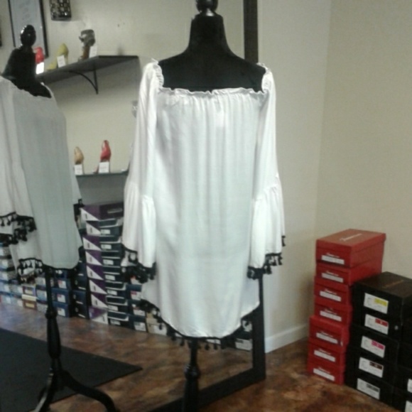 Dress - Picture 2 of 3